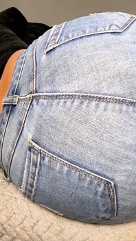 Bacak yukarı, götten dışarı