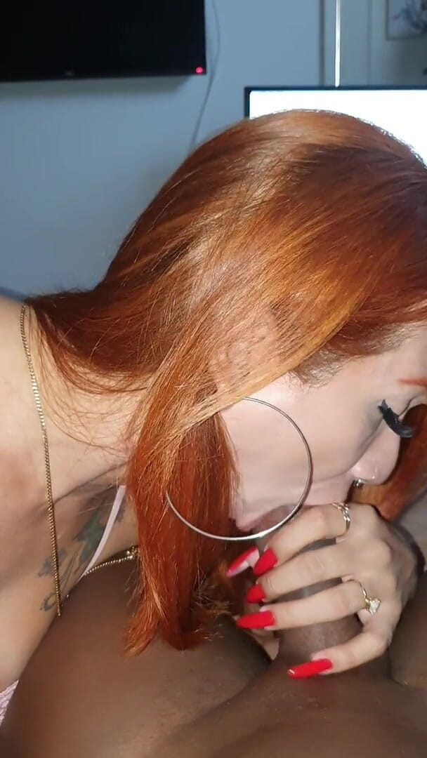 Nathalia Fontes: Pria pengantar kontol besar ini nggak kuat untuk ngentot aku...