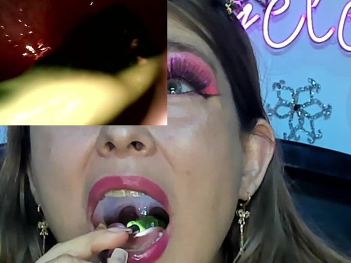 Angel eyes studio: Vores Show! Polykání a hraní s candy dásněmi velkých velikostí