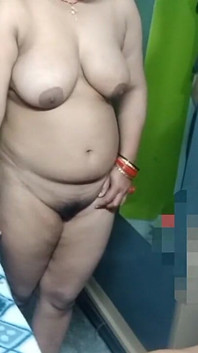 Bhabhi Lover Watch This Full Video.
