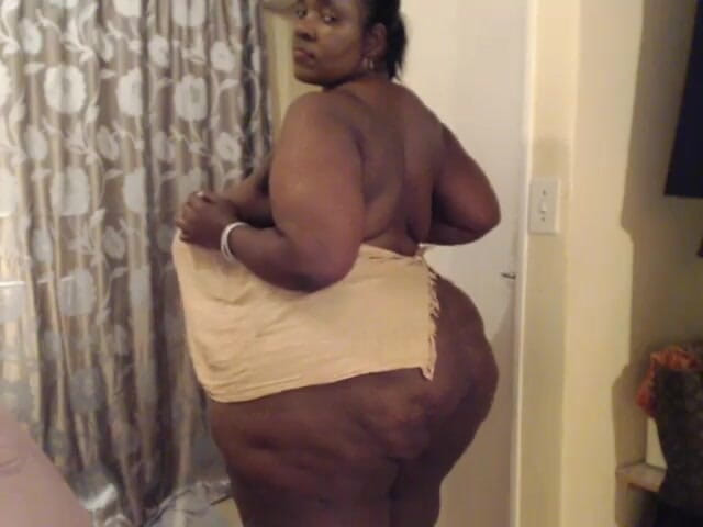 Legendary Booty Overdose: Ebony BBW Teasing and Walking Around Butt Naked