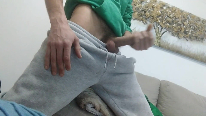 Elvissc: Sweaty and Horny I Return From Running and Massage His...