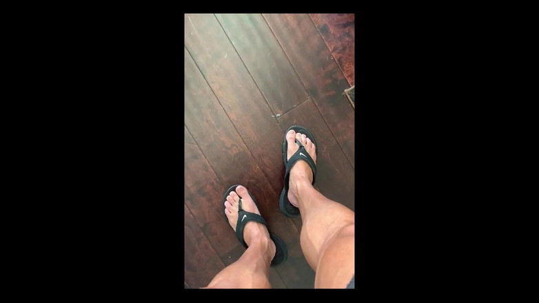 Jasons feet: Мы на лифте