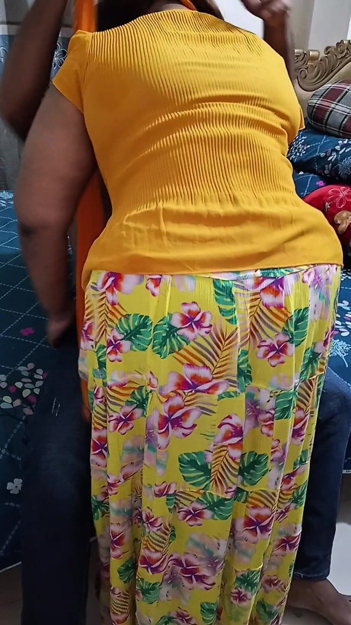 Black Adam: Desi Bhabhi je ošukaná ve trojce - Velká prsa a Mokrá...