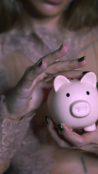 Alexa Creed heeft je vastgebonden met geld!
