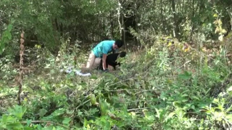 Gaybareback: Etero usato dal gay in ehxib wood cruising all'aperto