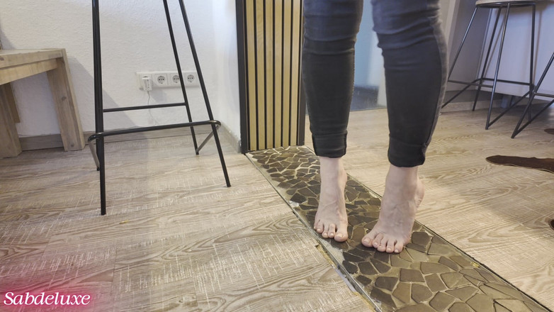 Sabdeluxe: Навшпиньки