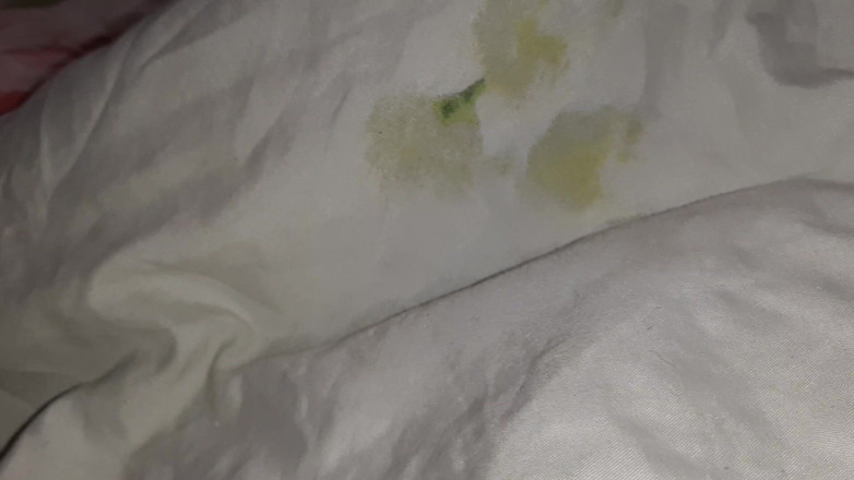 Lesbian-illusion: J’espionne mes voisines lesbiennes en train de baiser et de...