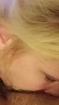 Skutečná domácí amatérská manželka výstřik deepthroat kouření kompilace