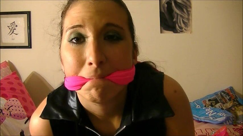 Selfgags classic: 50 minutos de auto-engasgos!