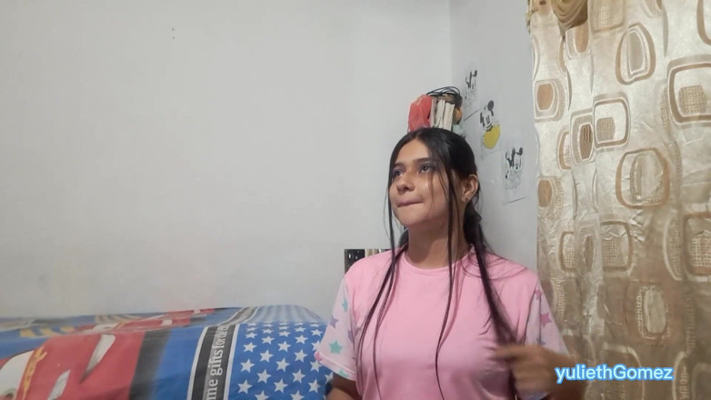Yulieth Gomez: Yuliethgomez Antonymartinez El hijastro de mi vecino entra a mi...