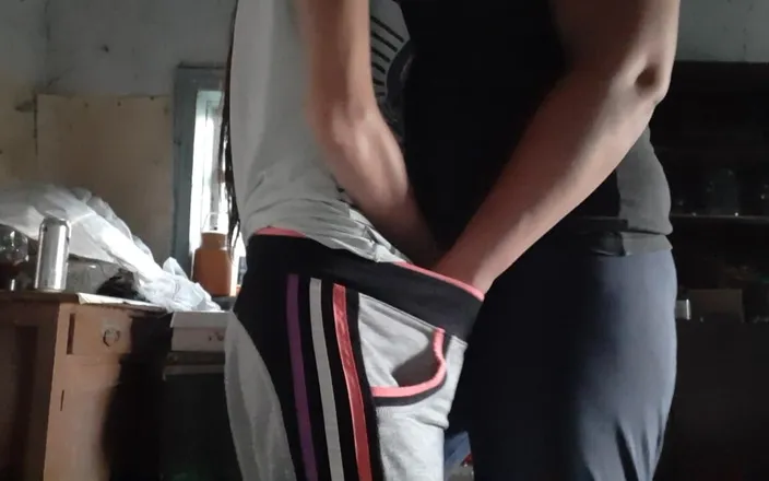 Lesbian-candys: We Mutually Masturbated in an Abandoned House and Cums at...
