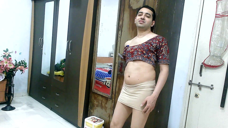 Cute & Nude Crossdresser: Sexy sissy crossdresser femboy Sweet Lollipop in a crop top...