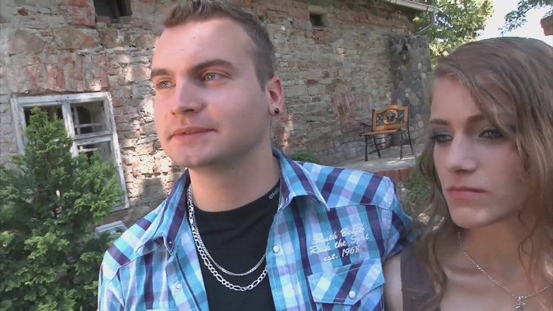 Lethal Teens: Un tip își urmărește iubita futută tare de un alt tip