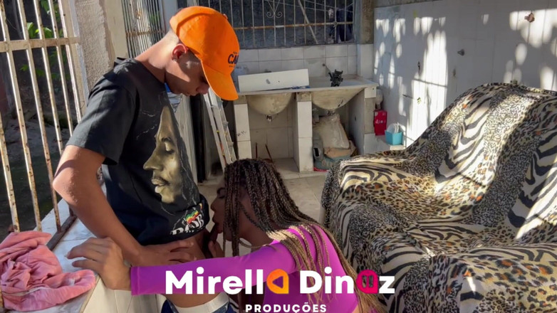 Mirella Diniz: पाई विक्रेता और भूखा ट्रांस
