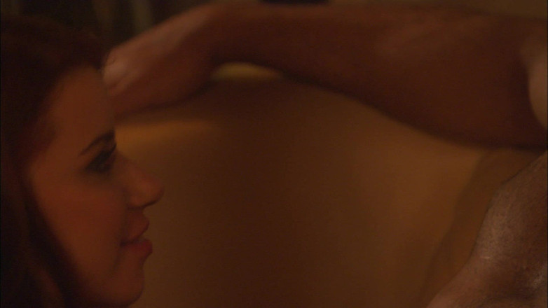 Tight little babes: Brünette betrügende ehefrau trifft ihre ex und bekommt ihre muschi...