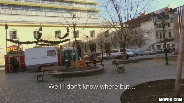 Public Pickups: Veřejné vyzvednutí - Adrienne Is Dtf a Stanger POV