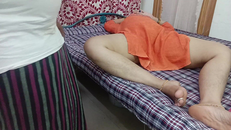 Muruga: Mia moglie scopa per fare da sola sesso segreto a...