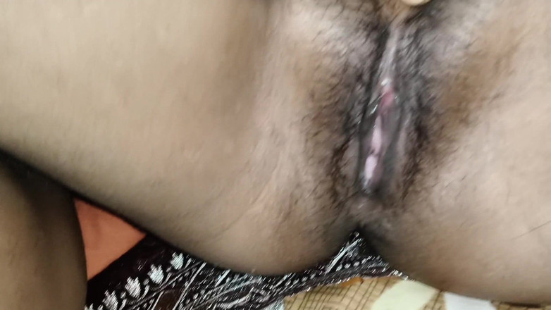 Nikku: Ho la prima volta di mia cognata la mia stanza...