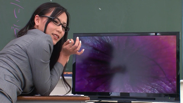 Asian porn collection: 日本語教師レンが教室で3Pをしているところを捕まえられましたJAVポルノ