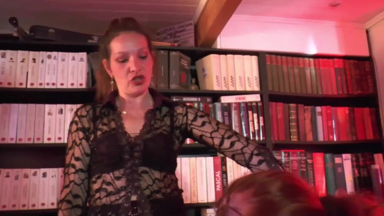 BDSM and co: Mistress Flo Took Apart These Two Submissives with Her Hands...