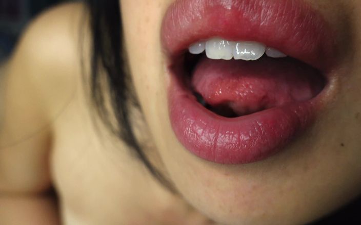 Asmr_mouth: Навчи мене, що таке трах