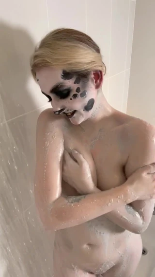 Dalmatian Bodypaint शावर प्ले