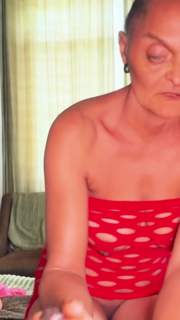 BongoXXX: Biracial Stepmother Wants My Dick in Both Holes
