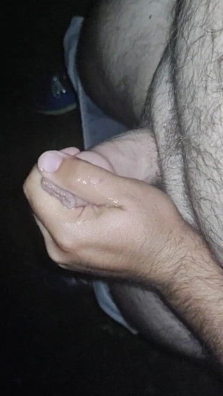 Johnnyboy2285: Bear worships fat cock after a long day of working...