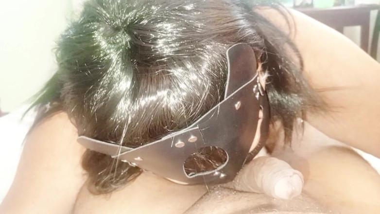 Milfta boohot: 성숙한 큰 엉덩이 MILF의 부유한 자지 구강