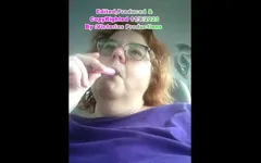 La traviesa enfermera Vicki vapes en su coche después