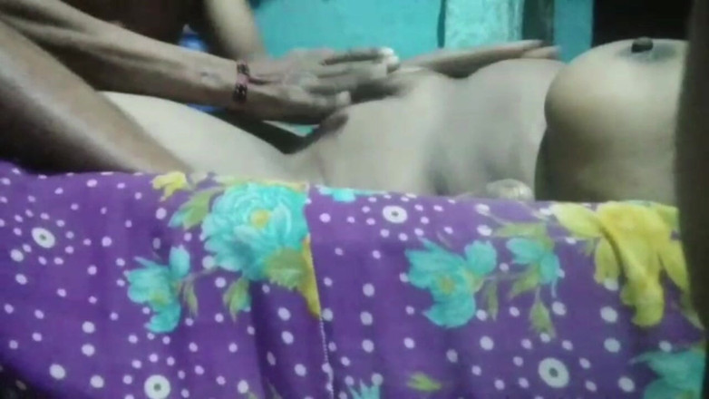 Rakhi3e: Teman lelaki dan teman wanita. Hot Sax