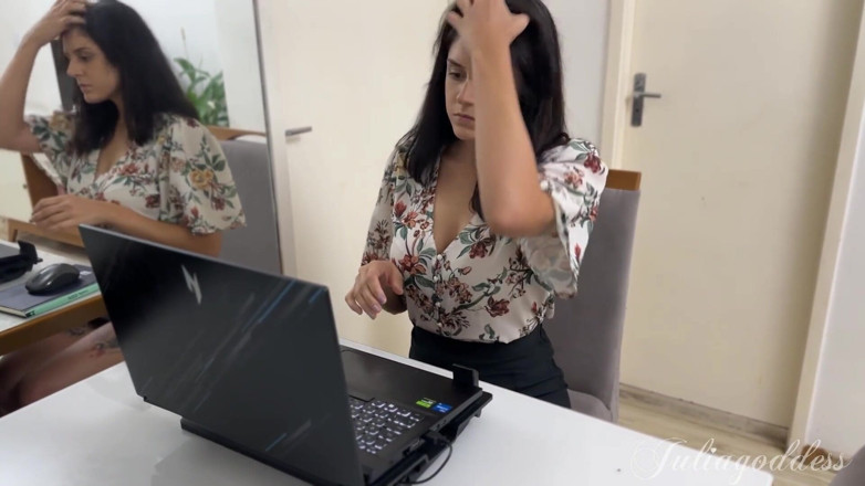 Shamelesscouple: Patuhi bos awak - penguasaan, kongkek duduk muka, ludah dan memancut 4K