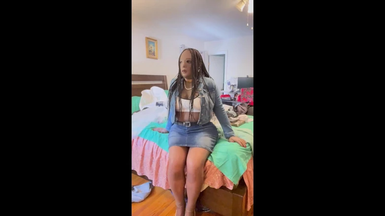 Deanna Doll: Faceți cunoștință cu noua mea femeie neagră Alter Ego Danae