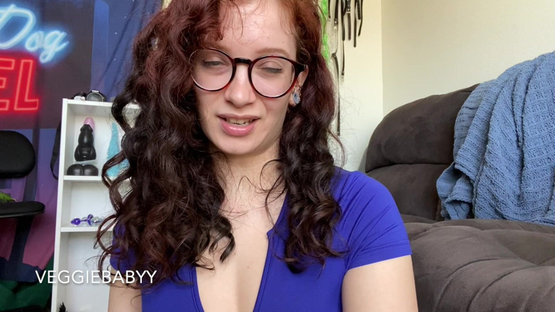 Veggiebabyy: Seducing You with My Big Pouty Lips