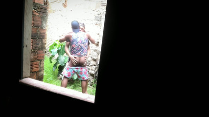 MiguellTrajano: Dostawa człowiek podążał za klientem do opuszczonej partii, aby dać...