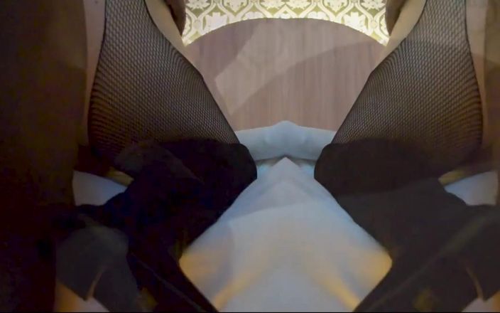 TrotzillaTheGod: Une BBW sexy suce une grosse noire après sa visite...