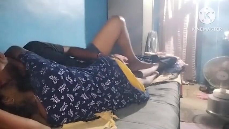 CMG: Muito duro fodendo minha buceta da minha esposa
