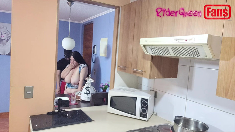 Riderqueen: Videos for Fans: a Masked Young Man Fucks Me in...