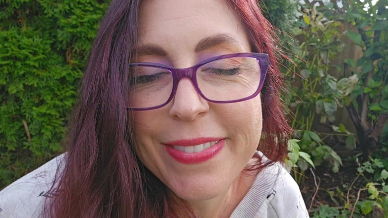 Nerdy_faery: Water the Garden