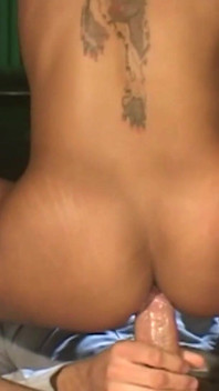 สาวMILFผิวดำถูกเย็ดปากและหีอย่างจัง