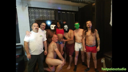 TadpolexStudio: Melody Cummings gangbang durante il weekend Avn a Las Vegas