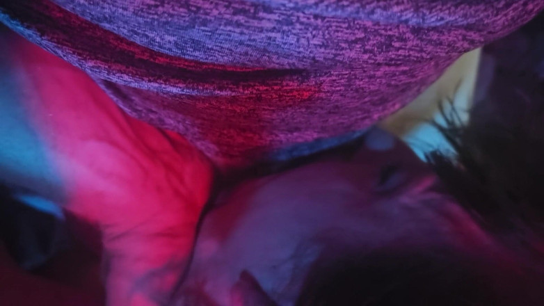 VinnyMacNDelilah: Delilah được đụ miệng bởi 2