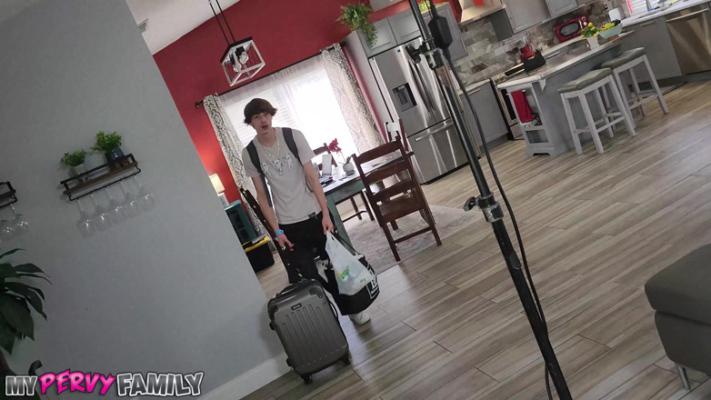 My Pervy Family: Mypervyfamily - Behind the Scenes with Bianca Burke &amp; Chris Lockwood