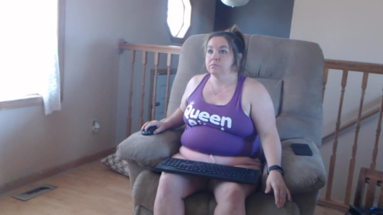 SexyNEBBW: Sexy grandota en ventana abierta en la cam