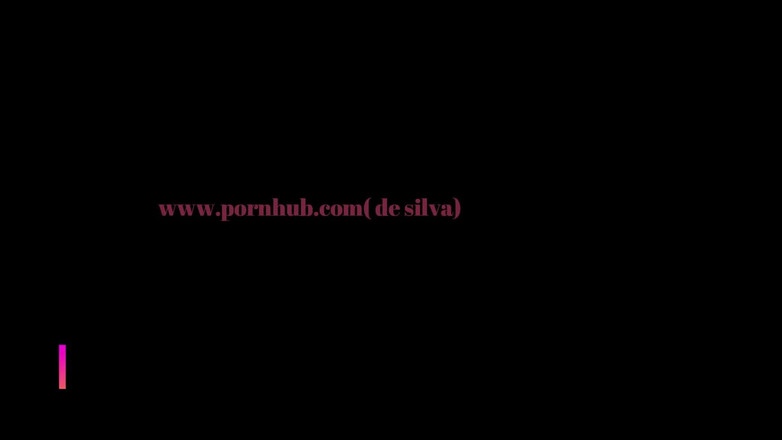 JANAKI: Eu dou massagem e foda com óleo à esposa