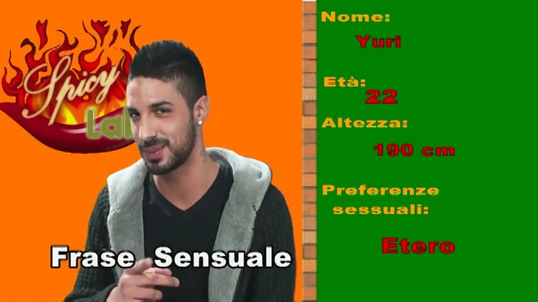 Spicy Lab Production: Orta yaşlı seksi kadın bu genç adamla sikişiyor