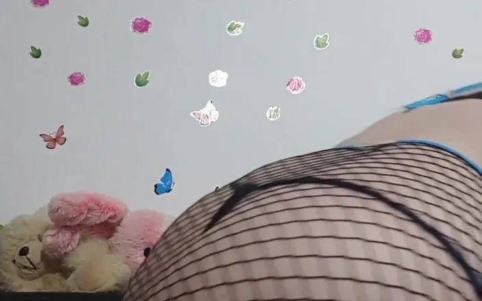 LoraBbw: Chubby Cute Fishnets Teasing!!belly and Ass!!