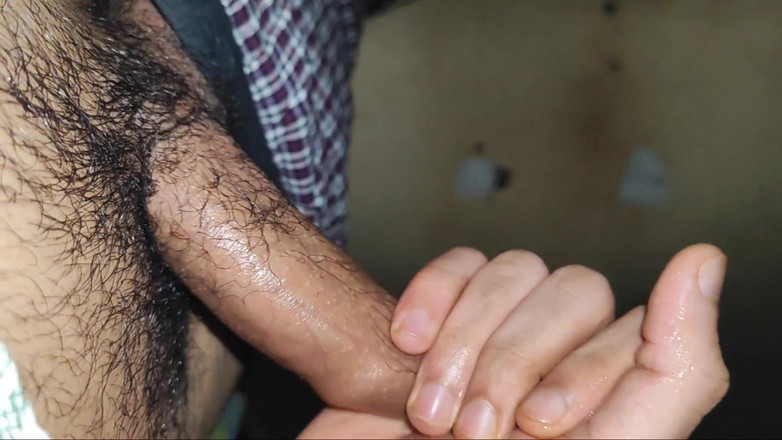 Dupdufyryrufggyu: Hij zette zijn pik op het meisje van zijn stiefzus...