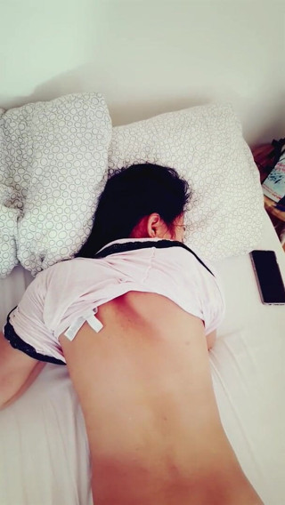 JoycEPies: Seksi Filipinli ufacık kız arkadaş sulu sıkı amcığını tekrar dolduruyor!